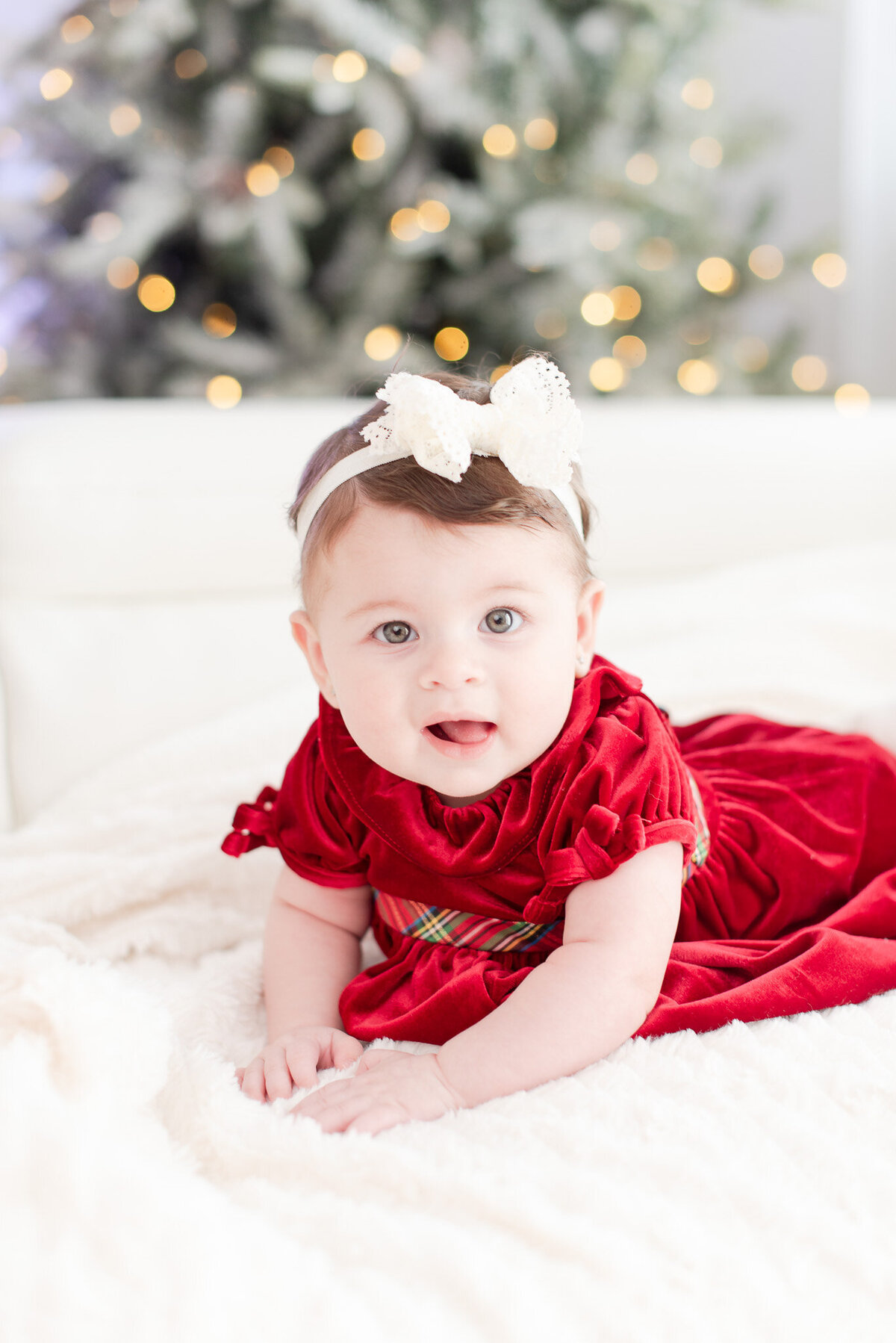 3 month old baby christmas photoshoot