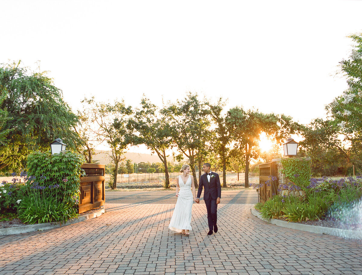 napa-wedding-photographers-dejaureguis-erin-courtney-st.francis.winery-0011