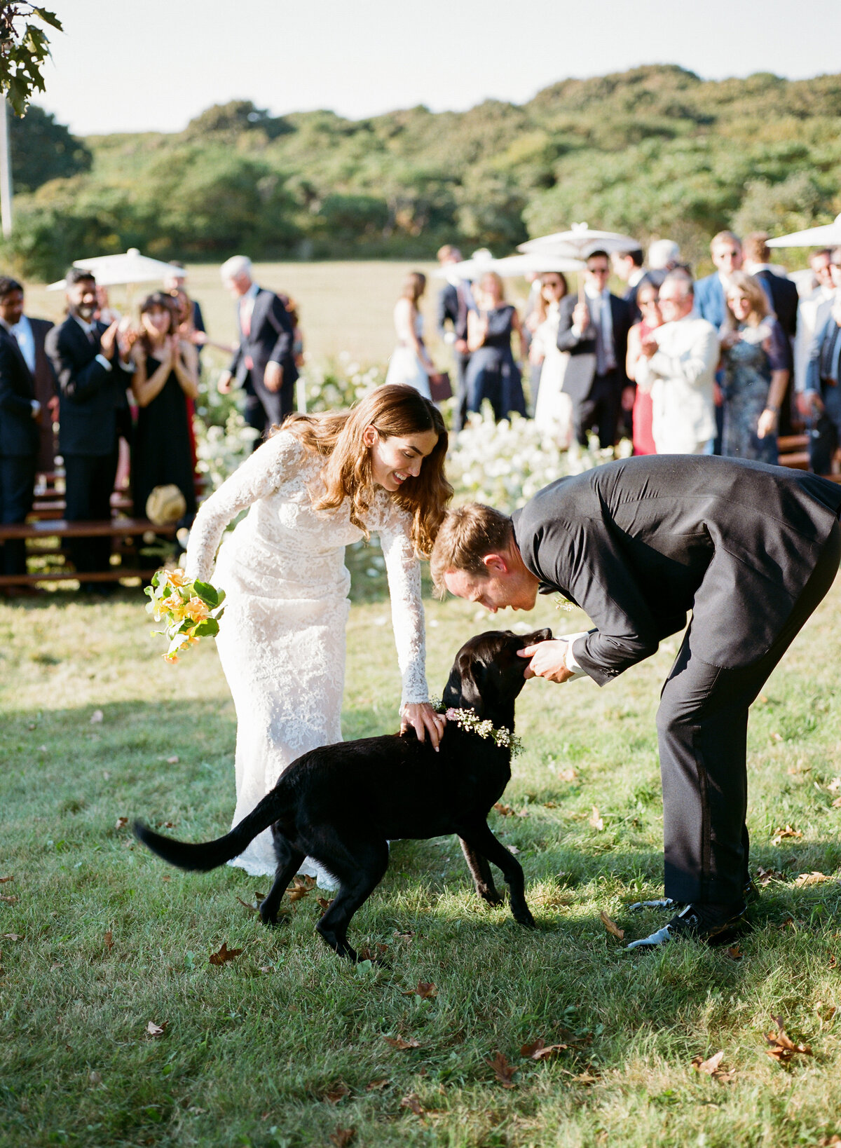 Marthas-vineyard-wedding-planner-kg-events-design-luxury-destination-weddings-private-events-corporate-events-aquinnah-ma-event-designer-outermost-inn-outdoor-tented-wedding-reception-black-frame-tent-3