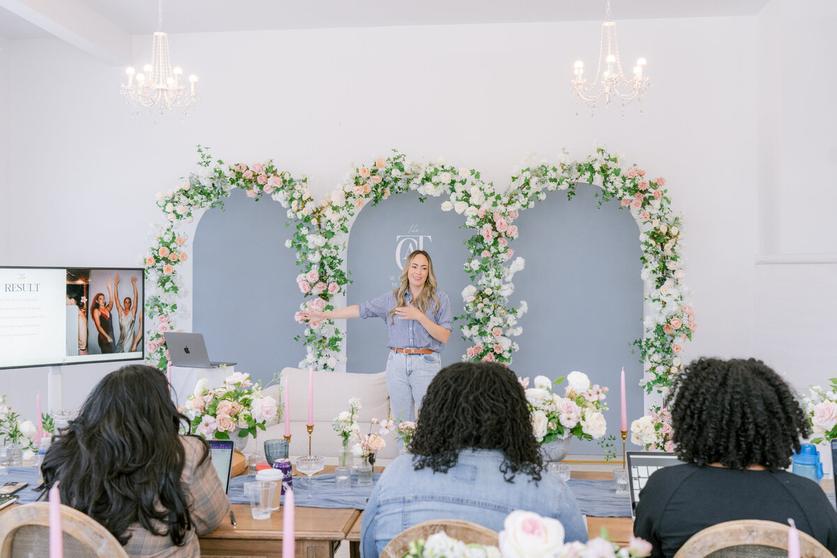 0180 Photobooth Mastery - Luxury Wedding Booth Workshops by Catalina Bloch - Photography by Emma