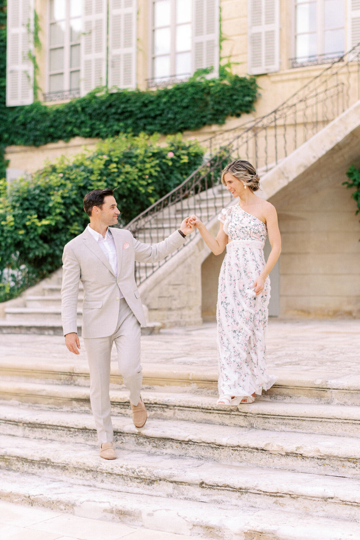 Maïlys Fortune Photography Husband Wife Wedding Weddings Photography France Switzerland Italy Timeless Dreamy Imagery Bilingual French English Destination Weddings Destination Wedding Provence French Riviera Paris Lake Como Tuscany144