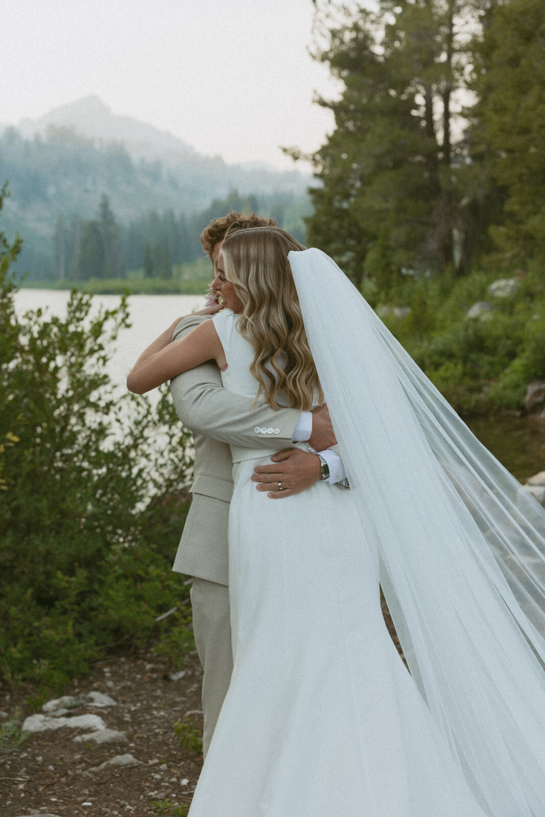 utah-wedding-photographer-tony-grove-elopement-documentary-photography-tanya-davids-photo-20