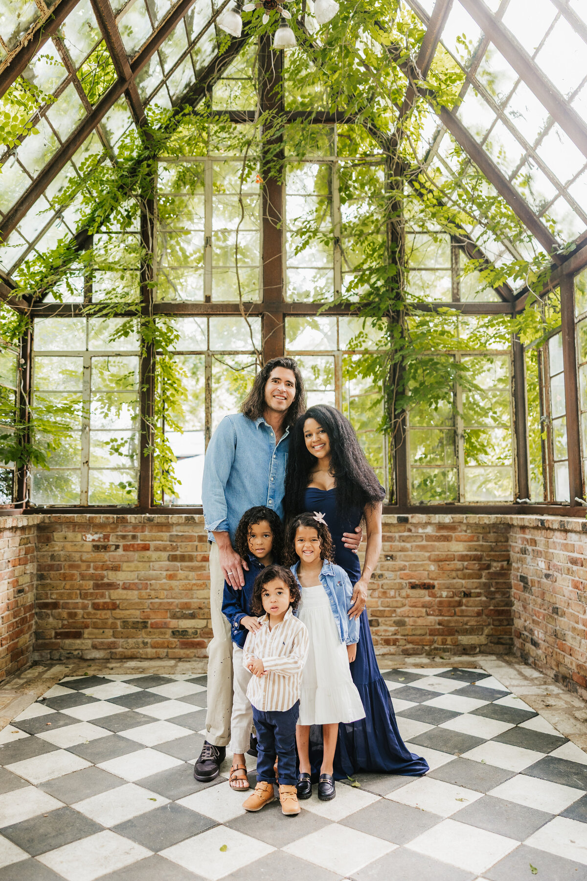 sekrit-theater-spring-family-pictures