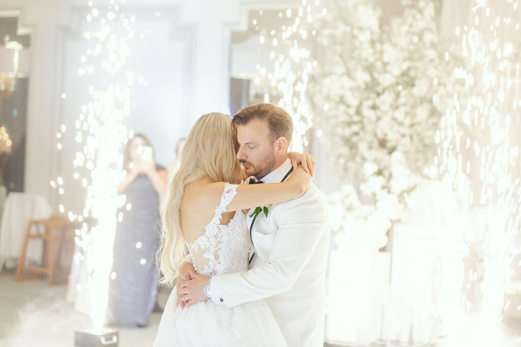 Cathédrale Marie-Reine-du-Monde Wedding_montreal best wedding photographer | luxury moment photography-6406