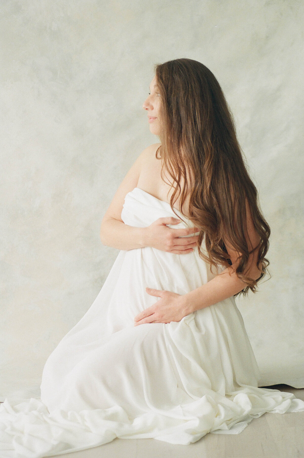 knoxville-maternity-photographer-the-white-room-studio-malin-portraits-film-24