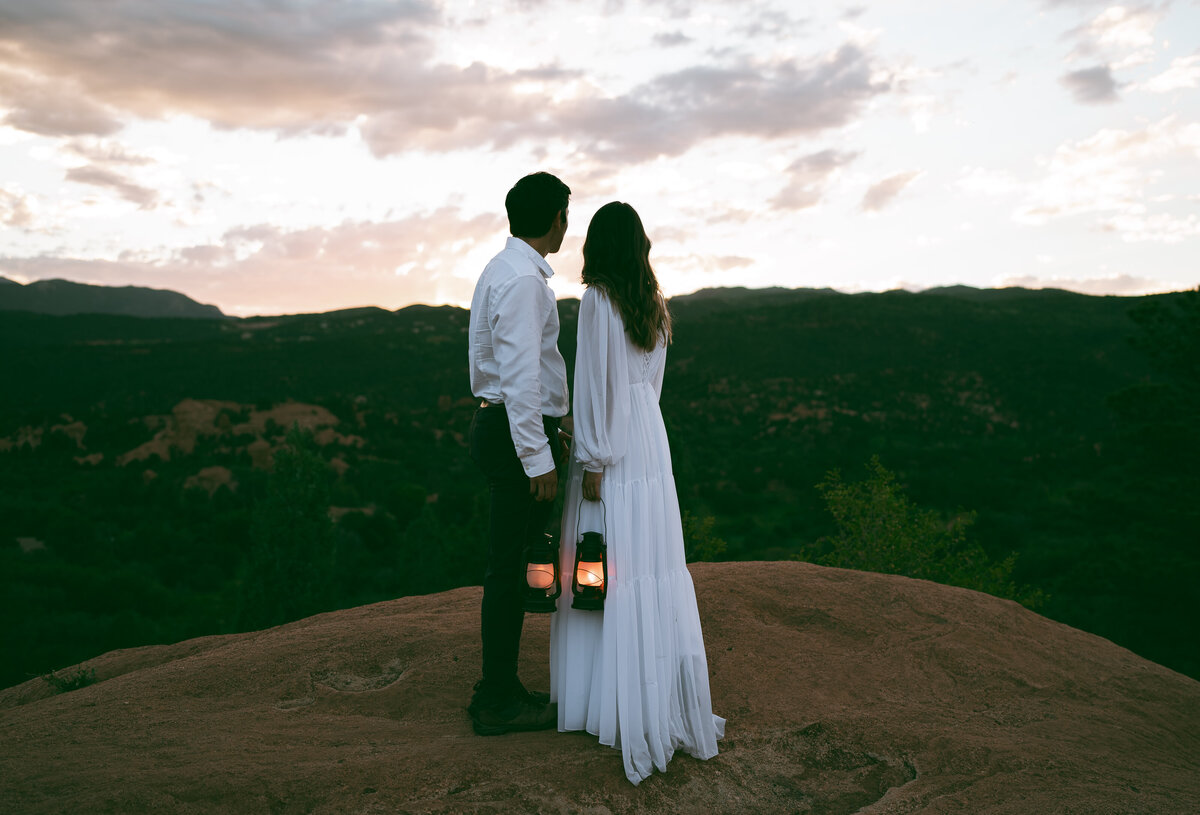 An adventure couple photographed by a Colorado elopement photographer.