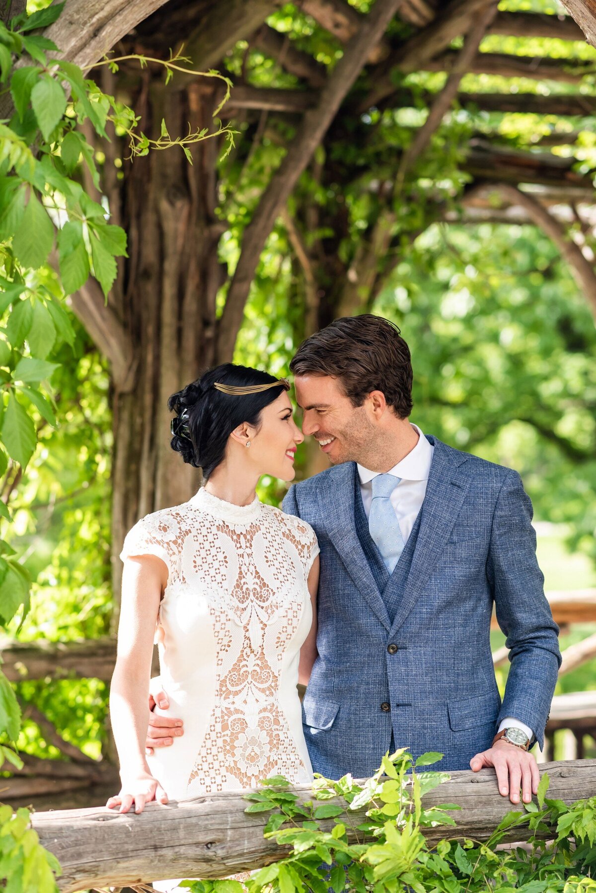 emma-cleary-new-york-nyc-wedding-photographer-videographer-slideshow-linera-10