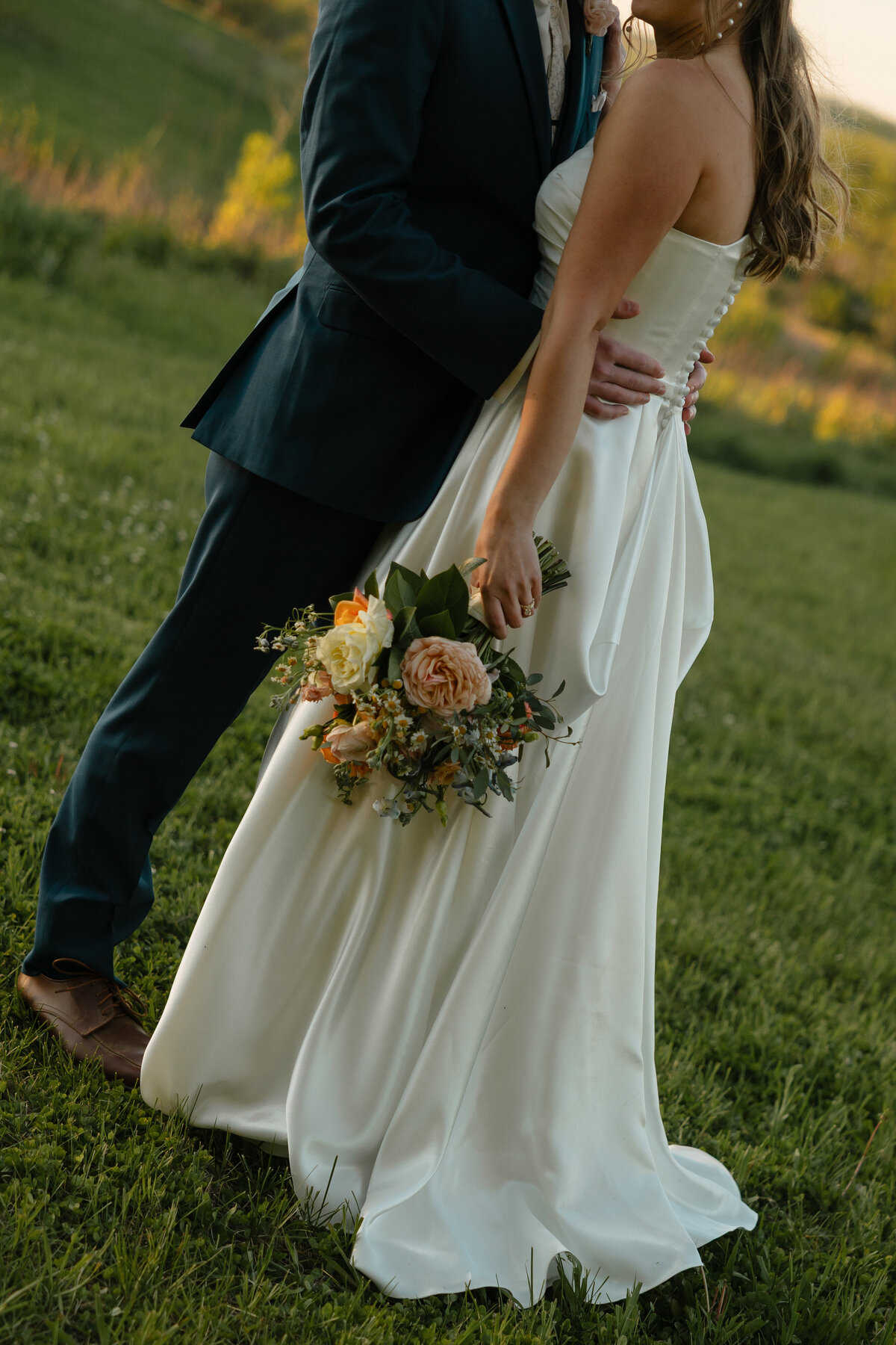 Sydney and Brant's Rustic Midwest Wedding Photography-720