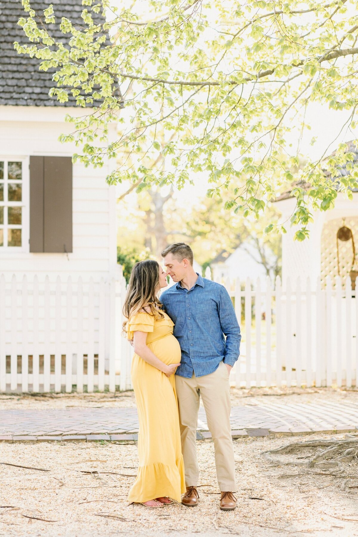 colonial williamsburg_maternity session_2737