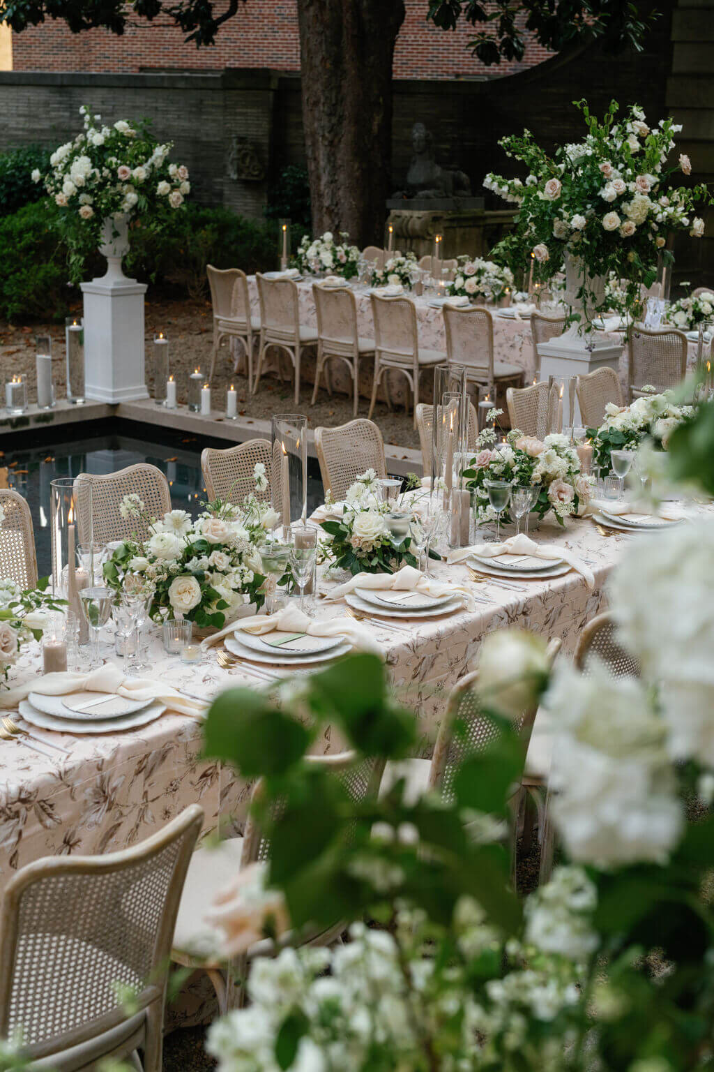 camilla-ben-larz-anderson-house-outdoor-wedding-reception-springvale-floral-8