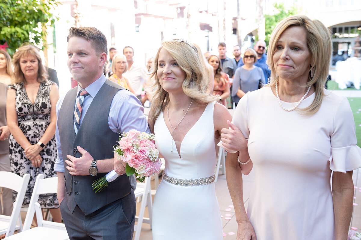 Julia and Travis wedding_ DePoy Studios-109