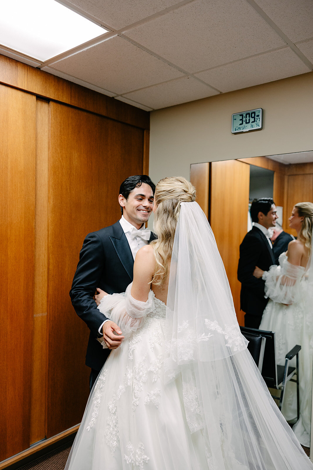 Signing-Marriage-Elise-Filliccia-Photography-1