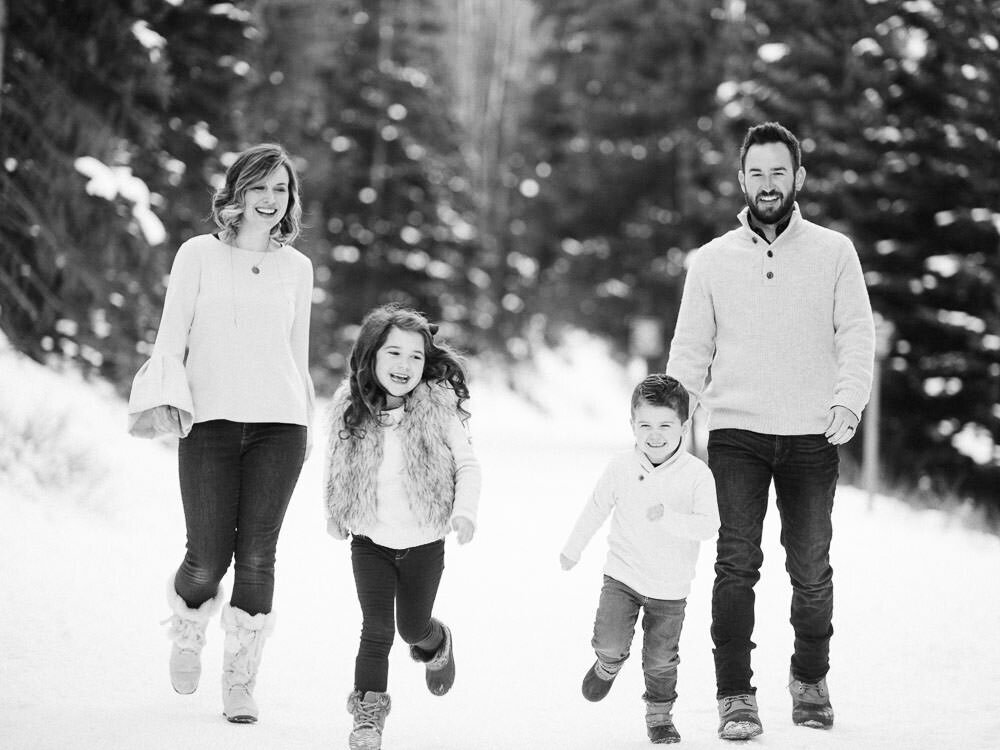 Colorado-Family-Photography-Snowy-Winter-Shoot-Pinks-and-Blues-Breckenridge29