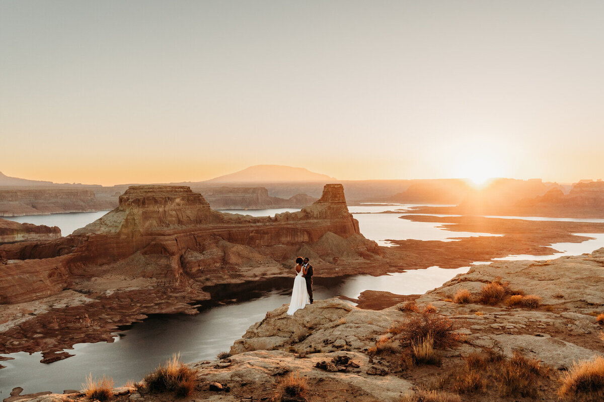 Sedona Elopement Photographer- Page AZ