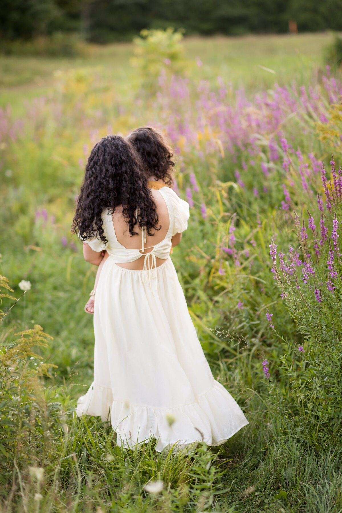 Boston-family-photographer-bella-wang-photography-Lifestyle-session-outdoor-wildflower-60