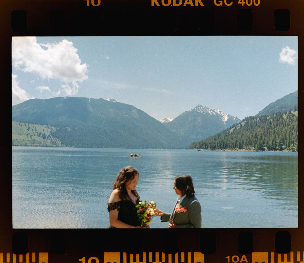 HomeScans_Brenda&JanieElopementPhotos_OregonWeddingPhotographer_KuroCreativeHouse-18