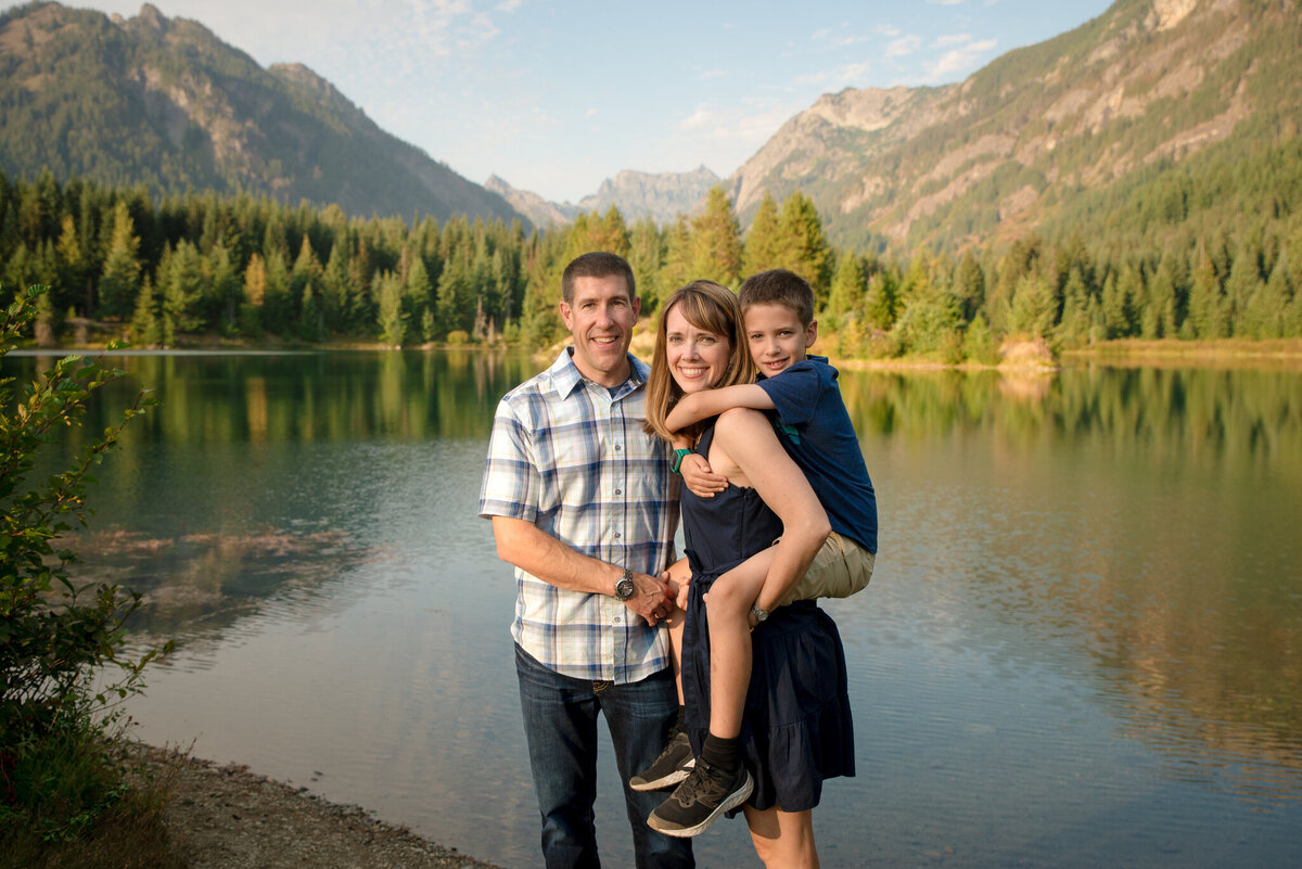 Sammamish Family Photography Gold Creek Pond