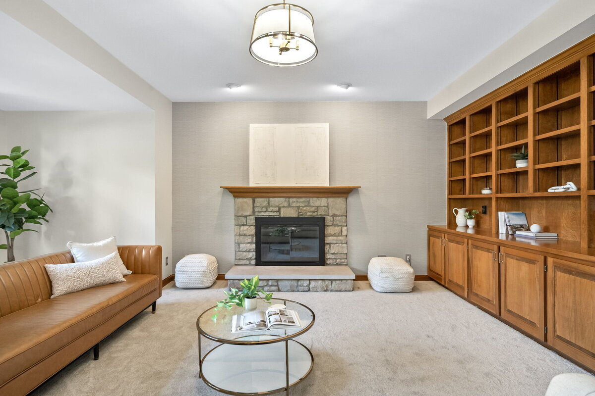 33-web-or-mls-A7407403