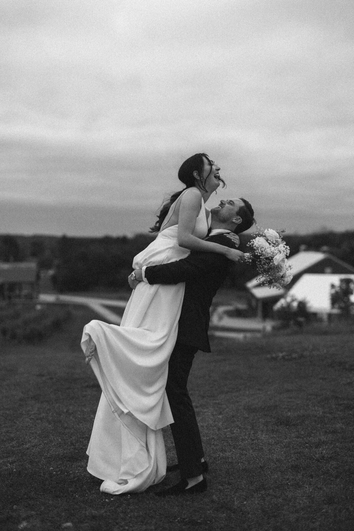 @lauraamendolaphotography_web_wed_taylor-5574