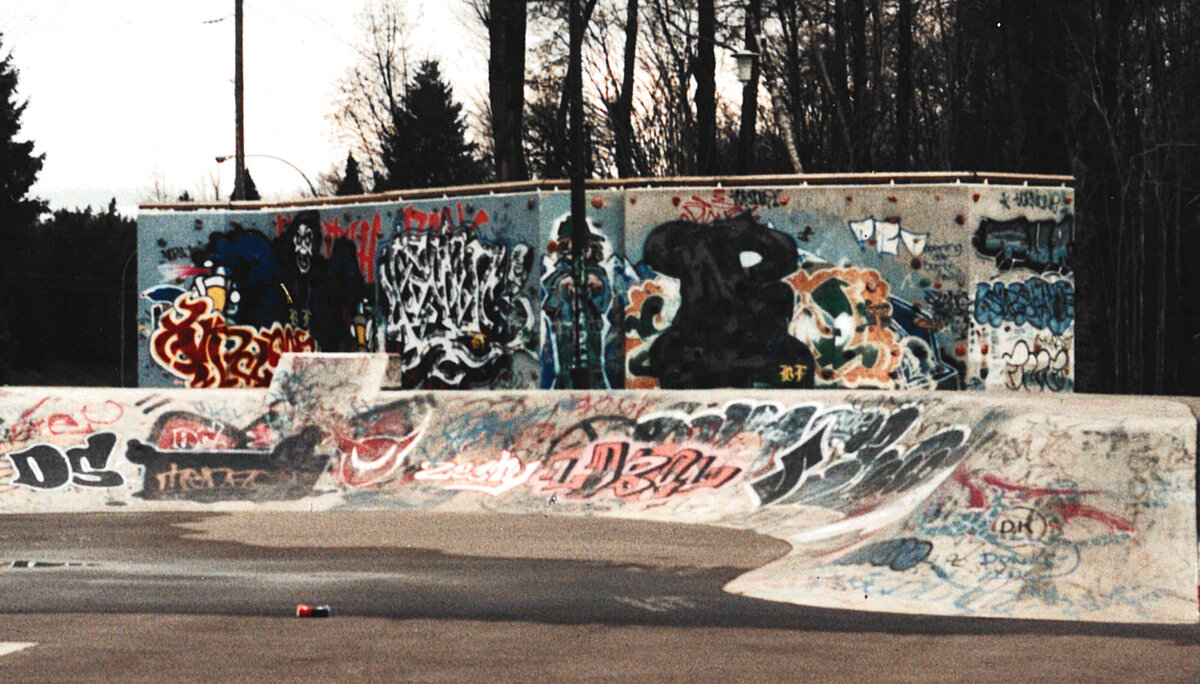Brent Ray Fraser Outdoor Skate Park Graffit Text Murals 1993