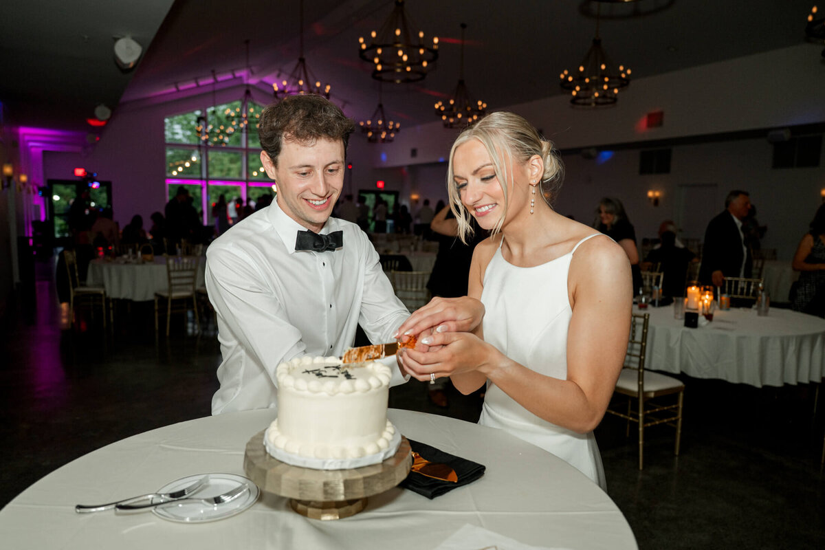 Wisconsin-Wedding-Photographers-301