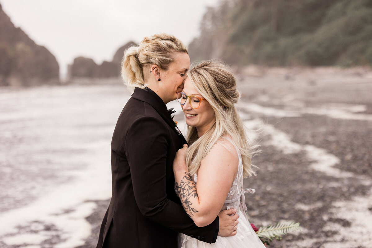 Oregon-Coast-Elopement-Photography-Megan-Montalvo-4