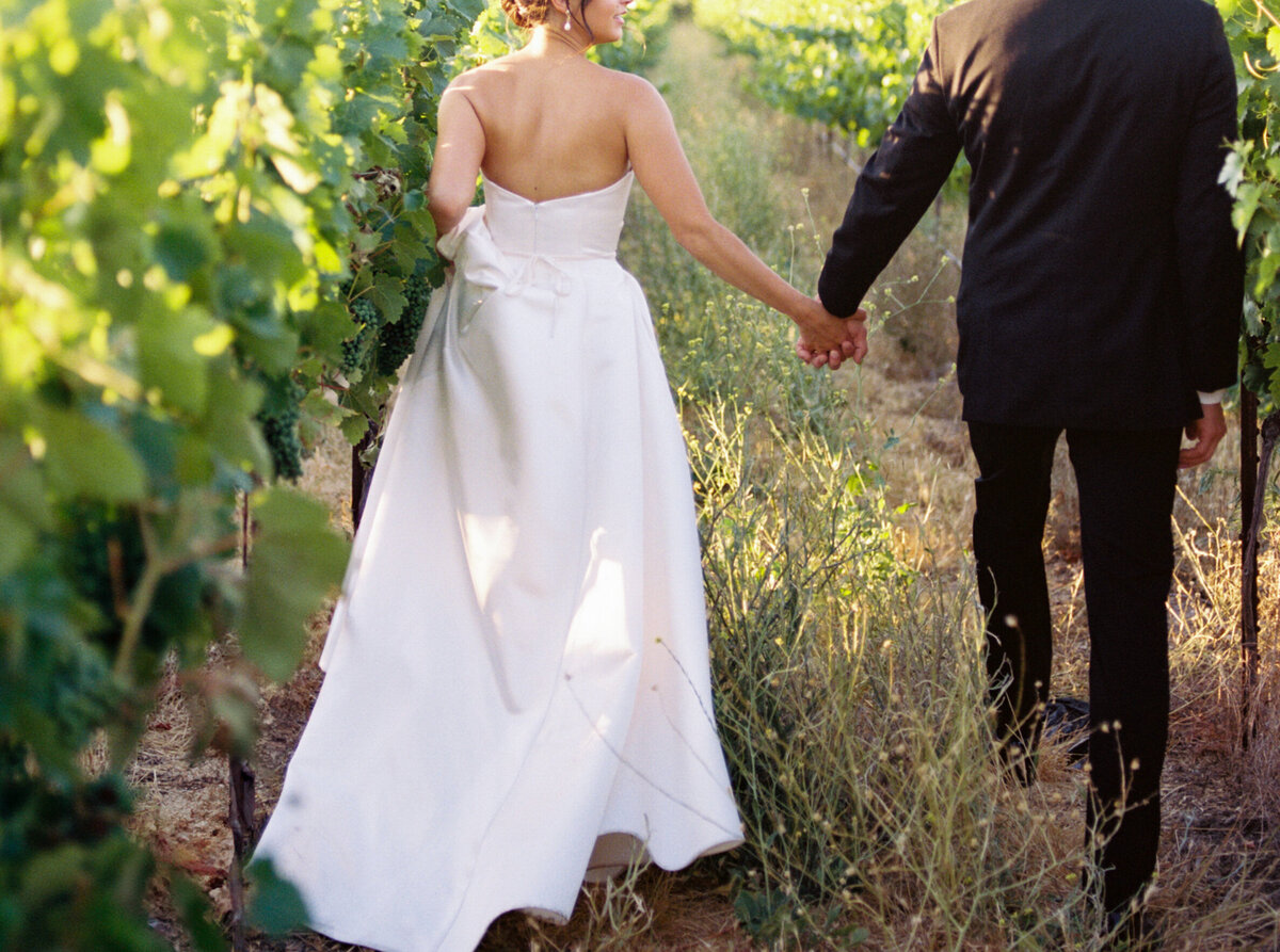 Lizzie Baker Photography _ Tori & Kevin Wedding _ 6.28.2025 _ California Wedding Photographer _ Sonoma Wedding Photographer _ California Winery Wedding Photographer-473