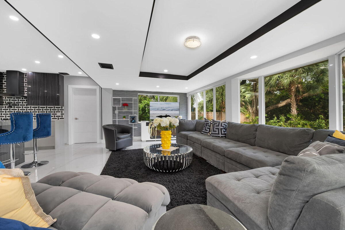 Living room (2)