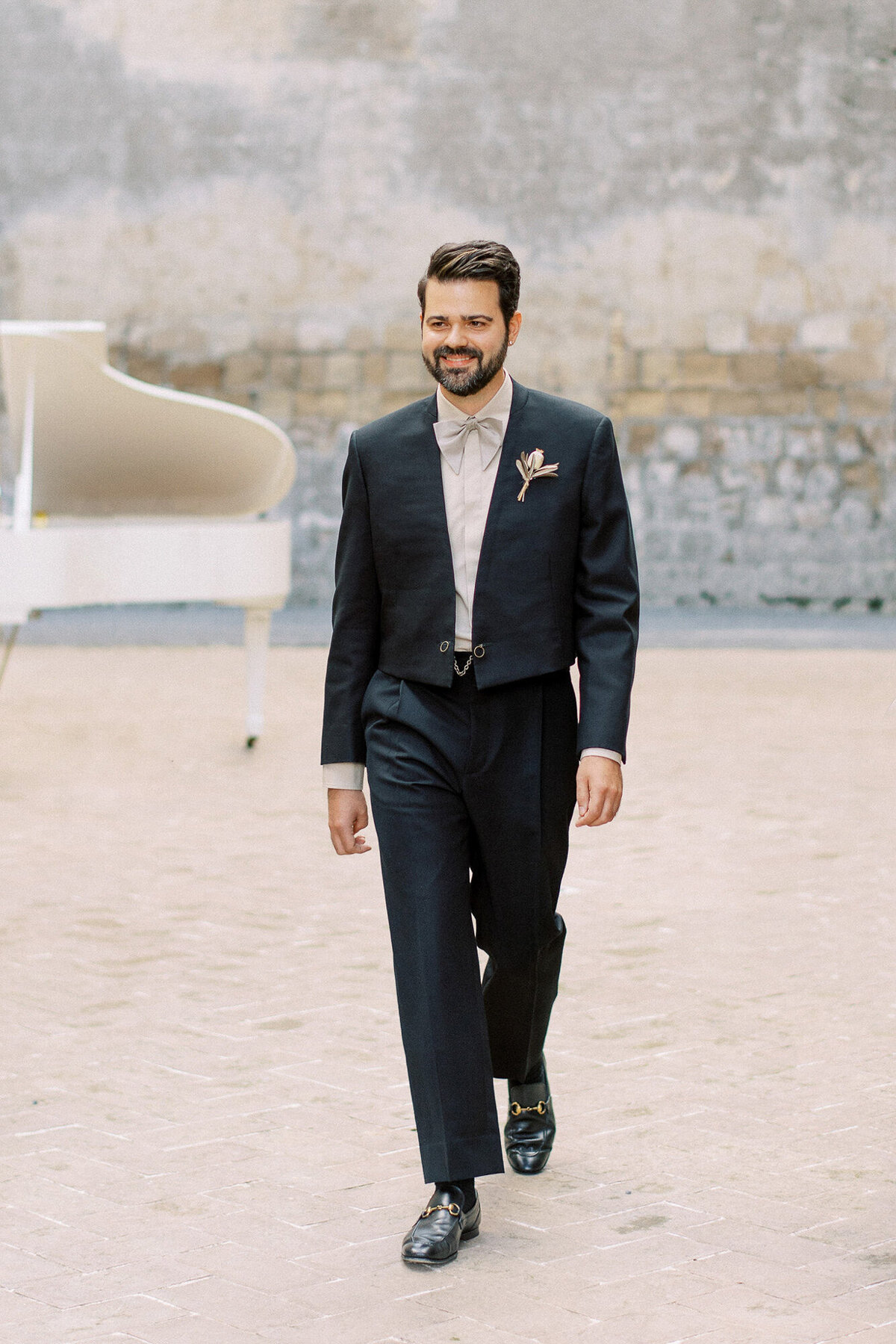 Maïlys Fortune Photography Husband Wife Wedding Weddings Photography France Switzerland Italy Timeless Dreamy Imagery Bilingual French English Destination Weddings Destination Wedding Provence French Riviera Paris Lake Como Tuscany69