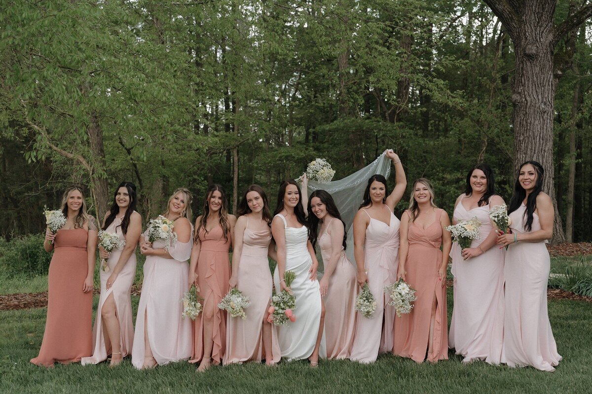 north-carolina-wedding-photographer-stephanie-small-weddings-00072