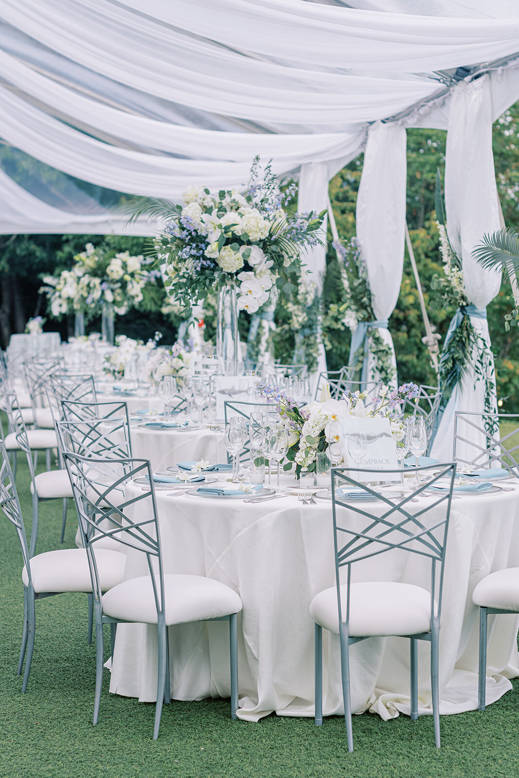Luxurious-White-Admirals-House-Wedding-Flora-Nova-Design-Seattle-00008
