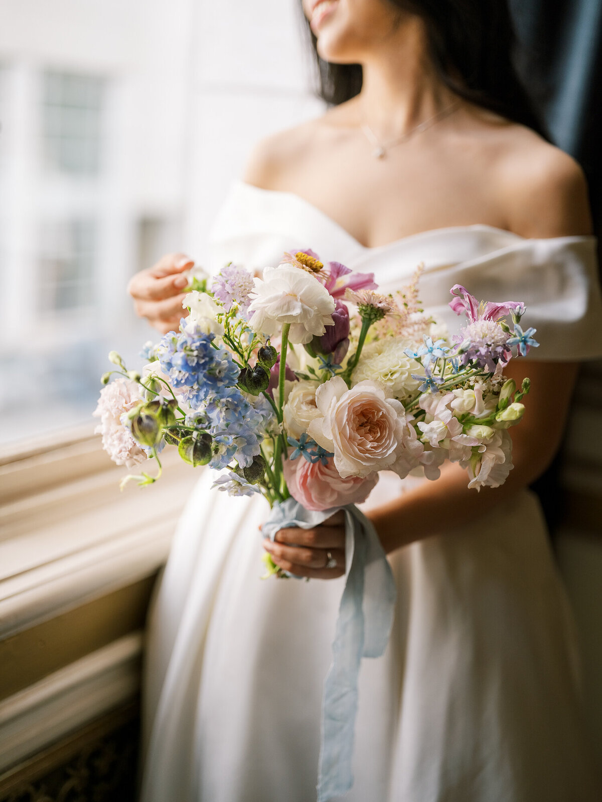 Pastel wedding bouquet Beacon Grand San Francisco downtown wedding photographer