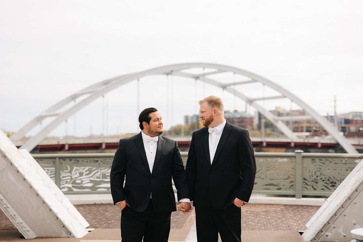 Nashville-Wedding-LGBTQ+-Cedarwood-Photographer006