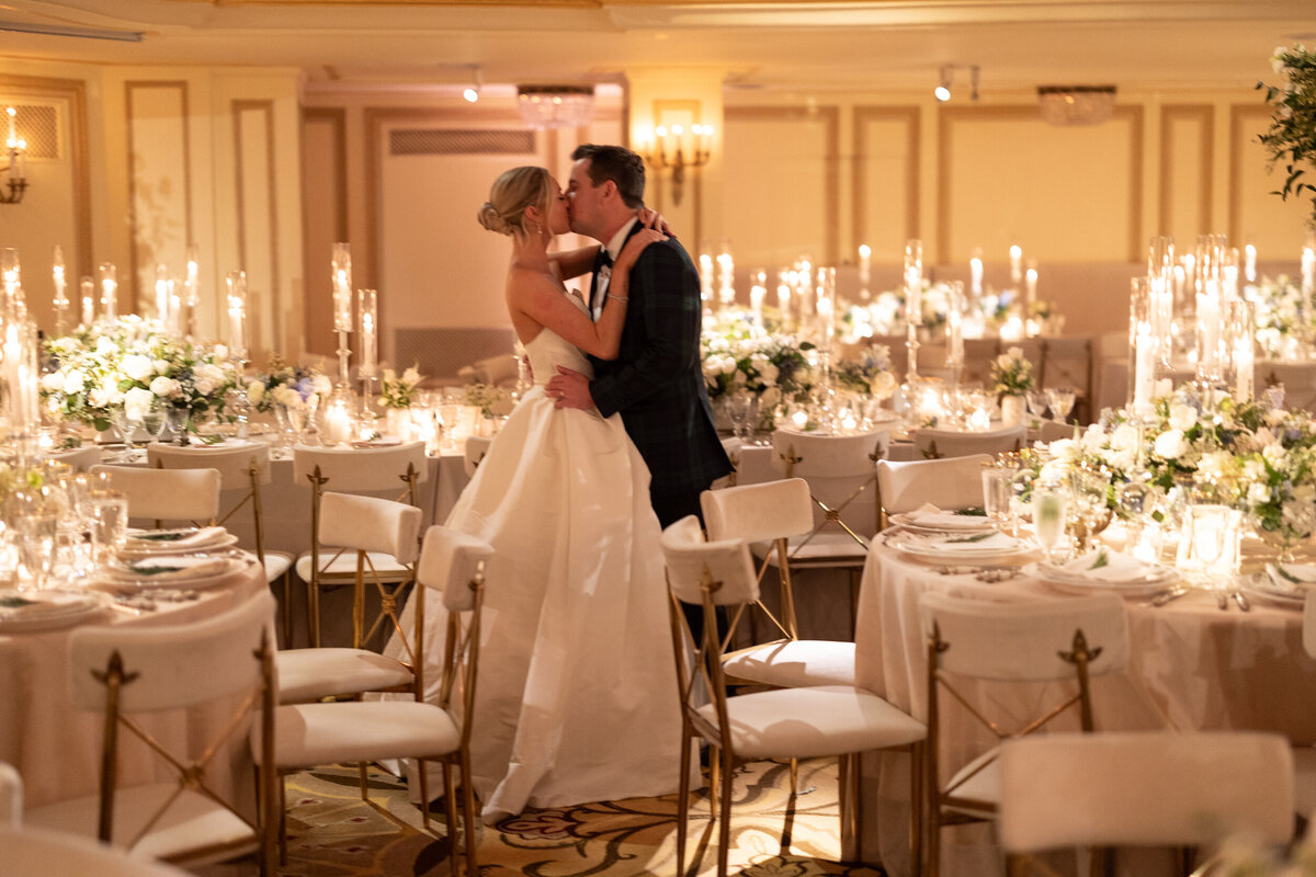 chicago-luxury-winter-wedding-at-old-st-pats-102