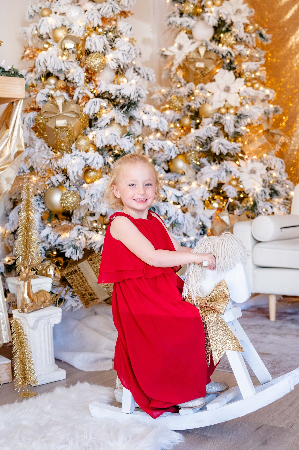 Colorado-Springs-CO-Kindle-Studio-Christmas-Mini-Session-Magnolia-and-Grace-Photography-Co-StacyC-# (1)-20