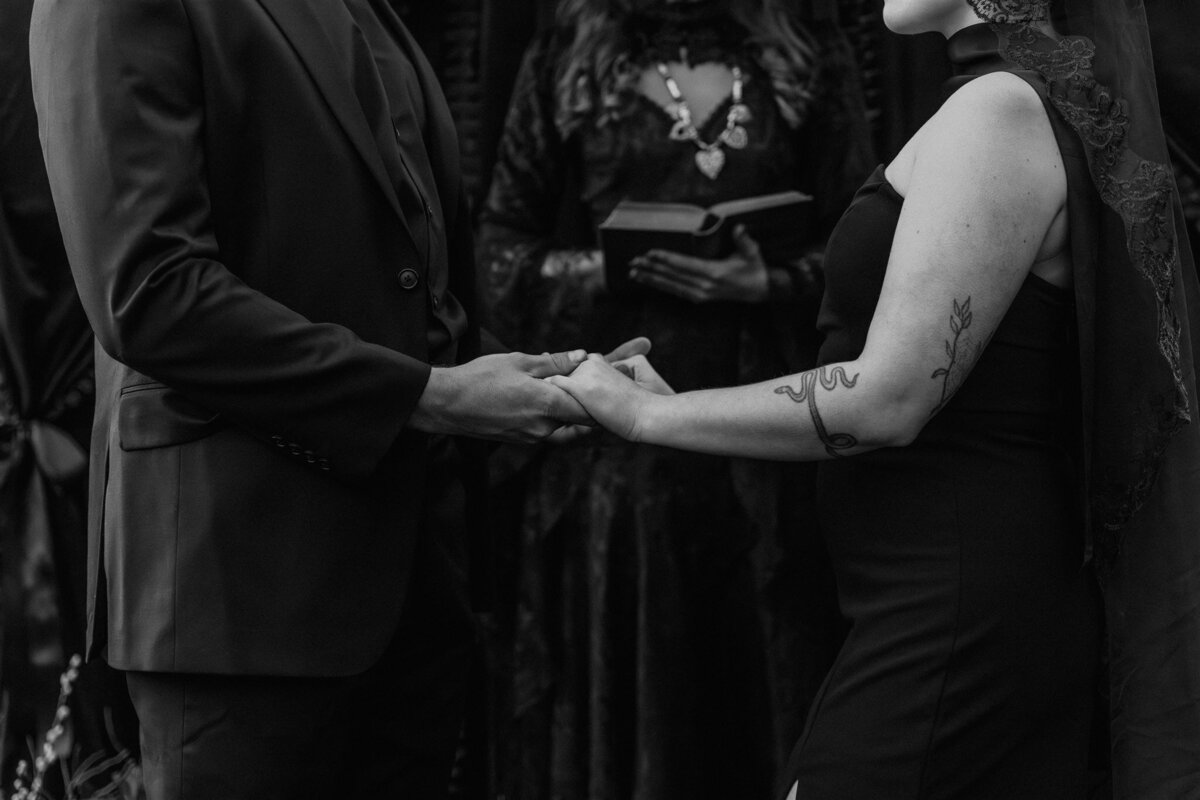 national-exchange-hotel-goth-dark-romance-vampire-wedding-033