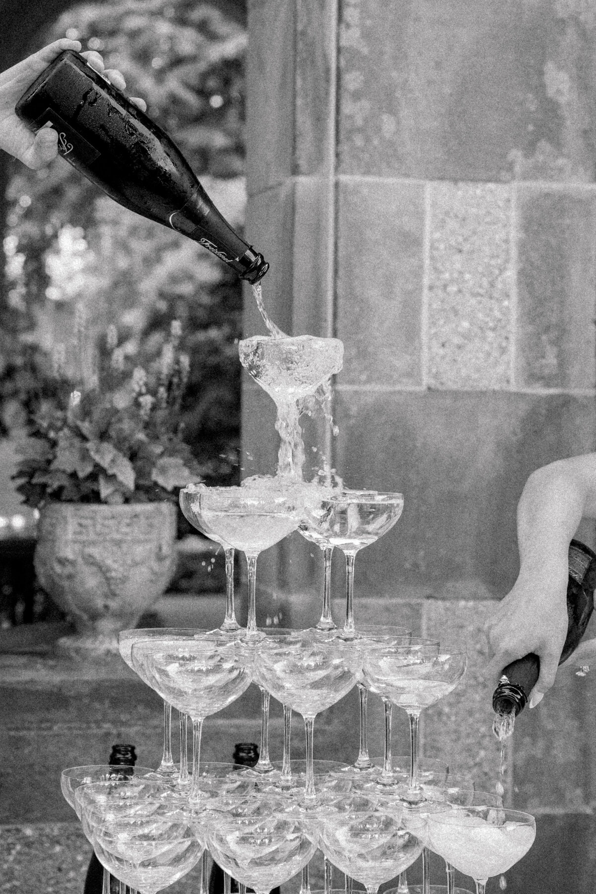 champagne-tower-at-glen-manor-house