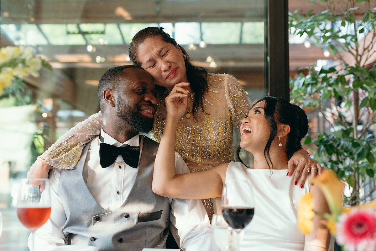 mom-crying-reception-vandusen-botanical-wedding-vancouver-thegodards
