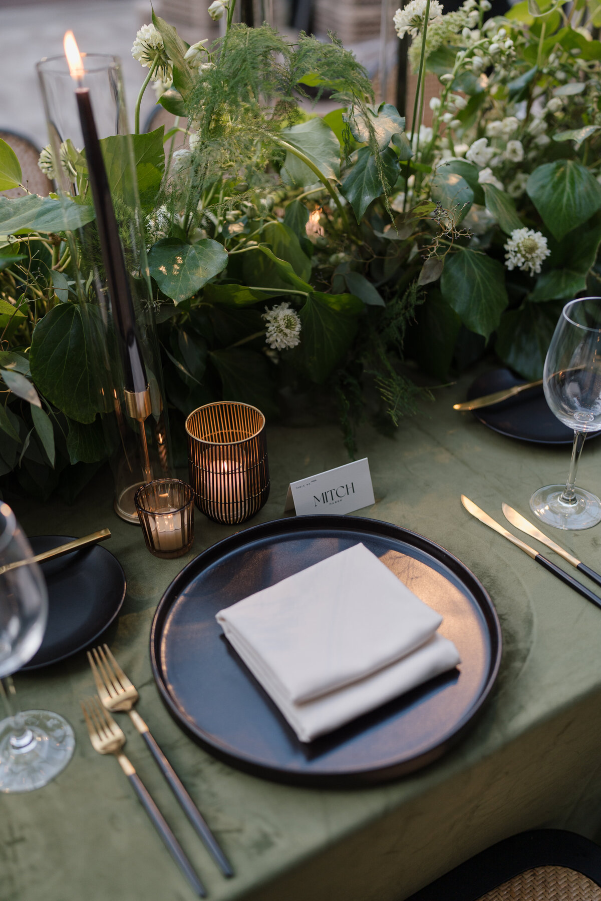 Chicago Illuminating Company Modern Greenery Wedding by Life In Bloom_31
