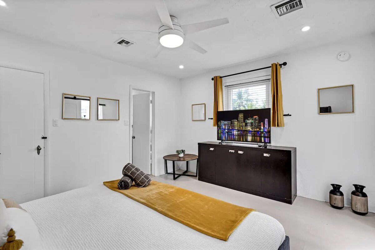 Bedroom 5 (2)