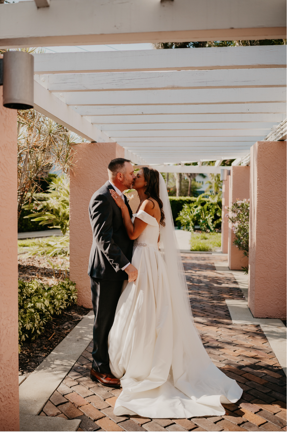 mariah-lacy-photo-the-vinoy-hotel-elope-in-florida-chantilly-chic-celebrations-5