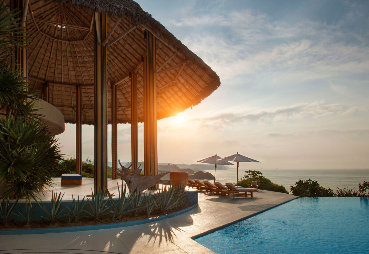 Careyes-Mexico-Venues-Iconic-TigredeMar-Sunset