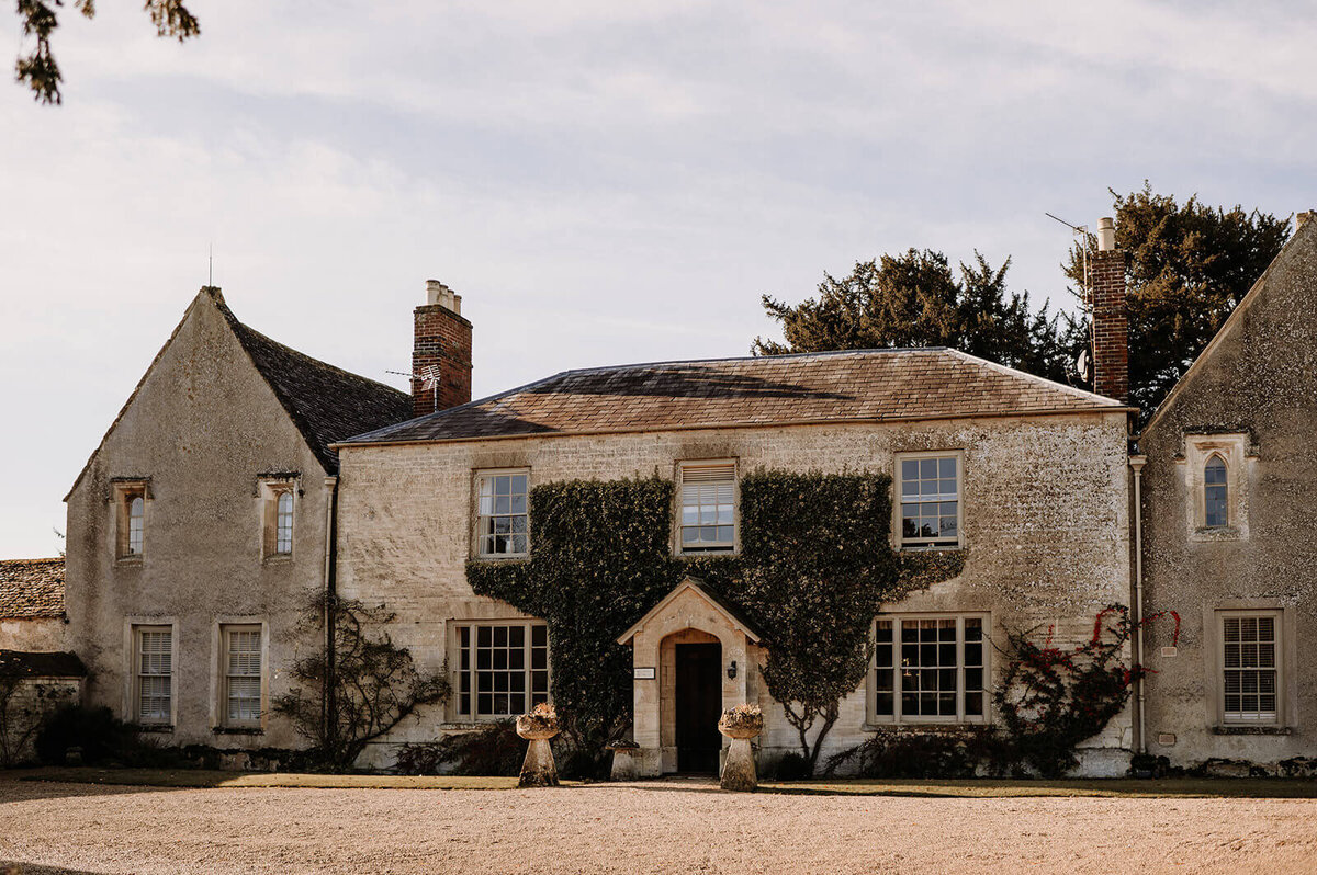 caswell-house-entrance-evening-sunshine-exterior