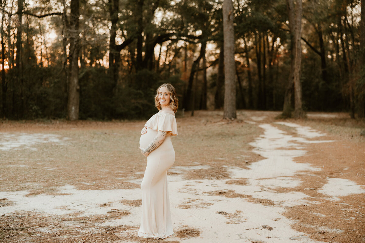 GRACEVILLE, FL MATERNITY PHOTOGRAPHER