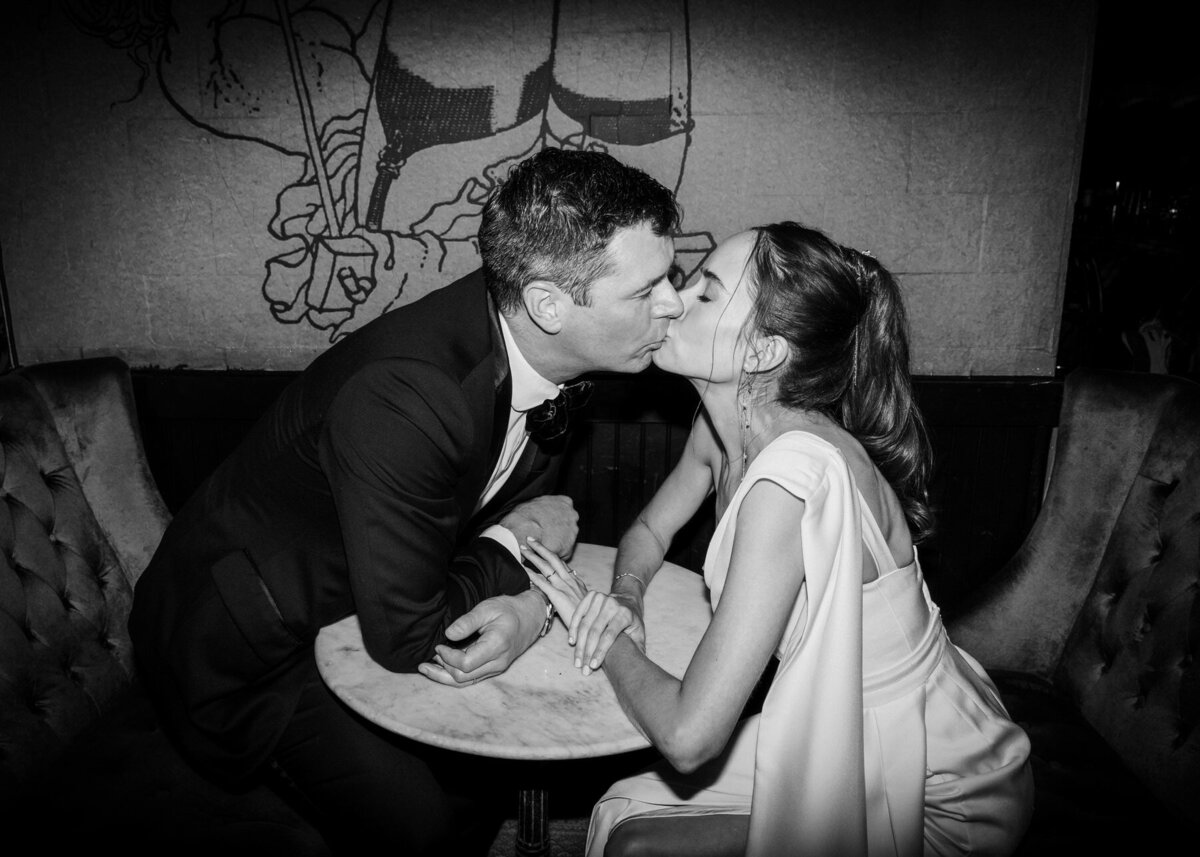ChicagoWeddingPhotographer_KateKaplanPhoto_SusanneEvan_bw-117
