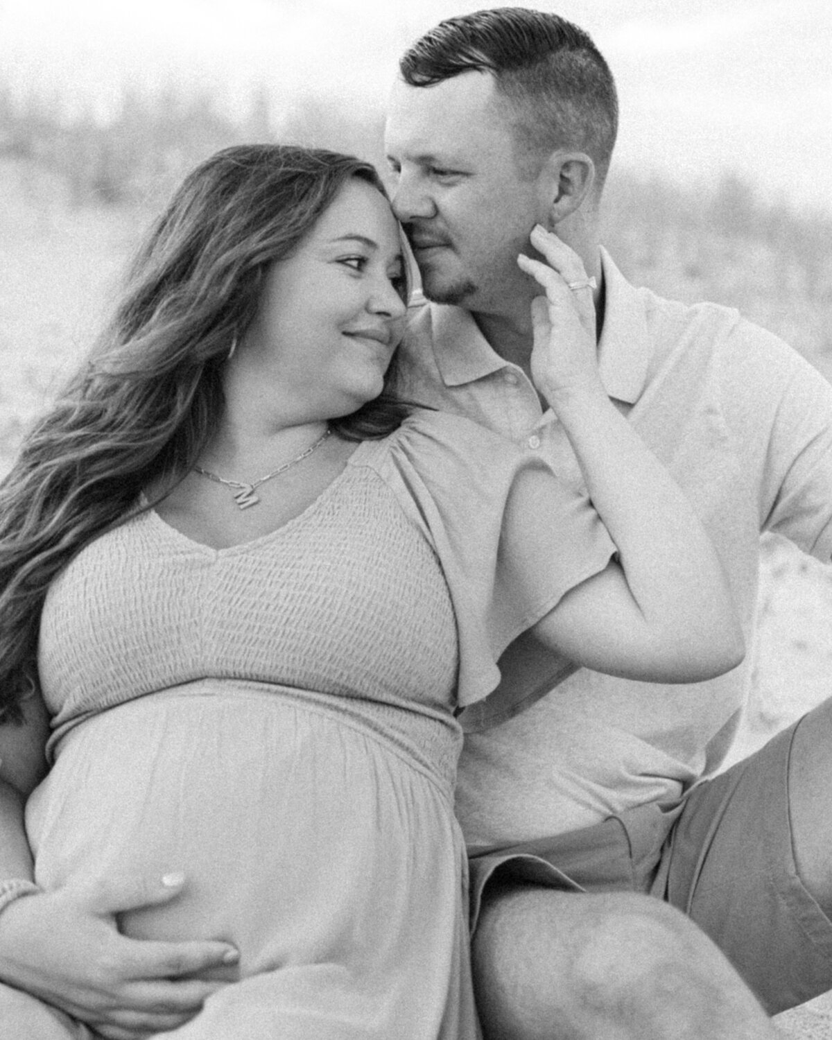 Katelyn+IanMaternity-EmilyDeLukePhotography-CarolinaBeach-27