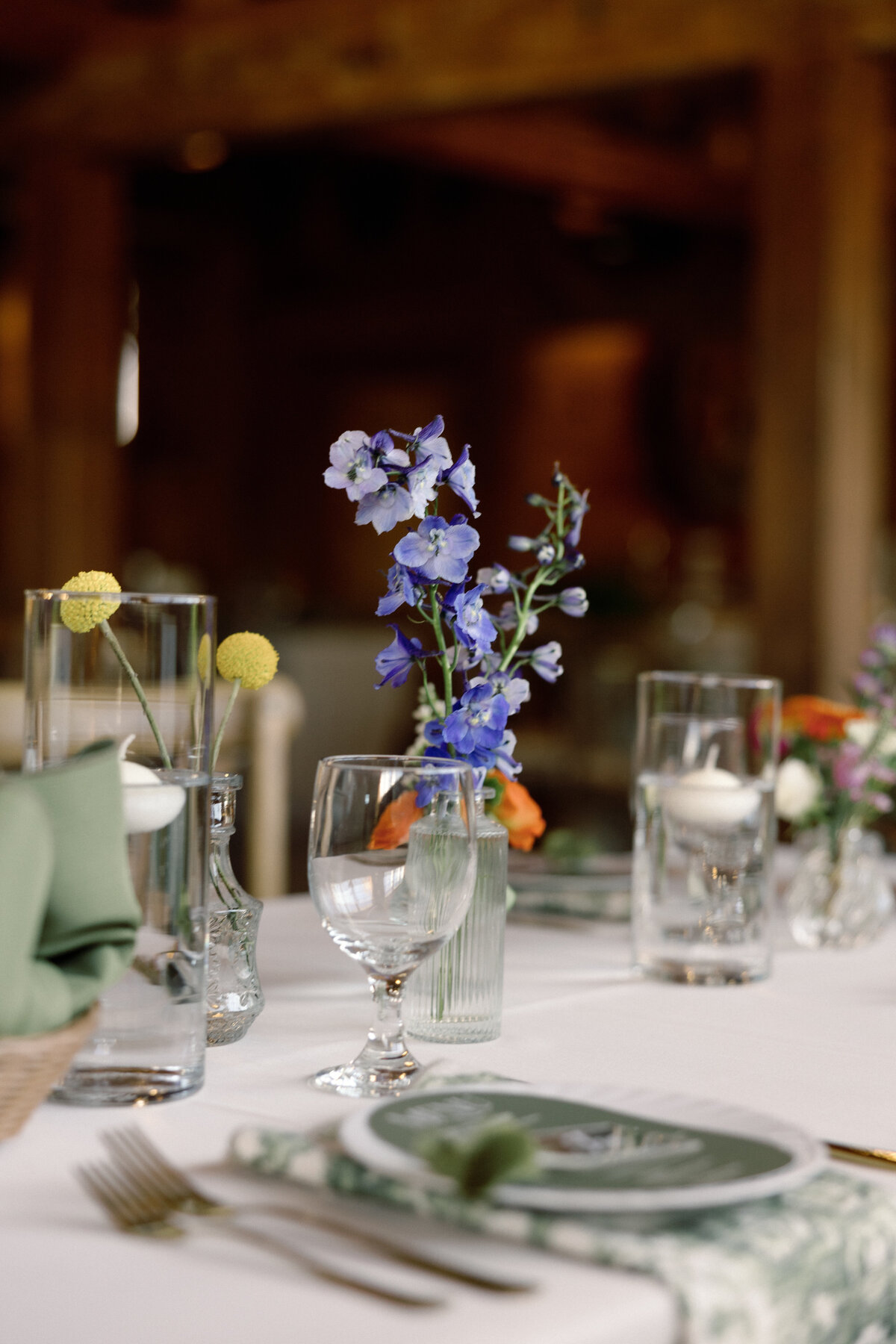 wedding-reception-florals-bud-vase