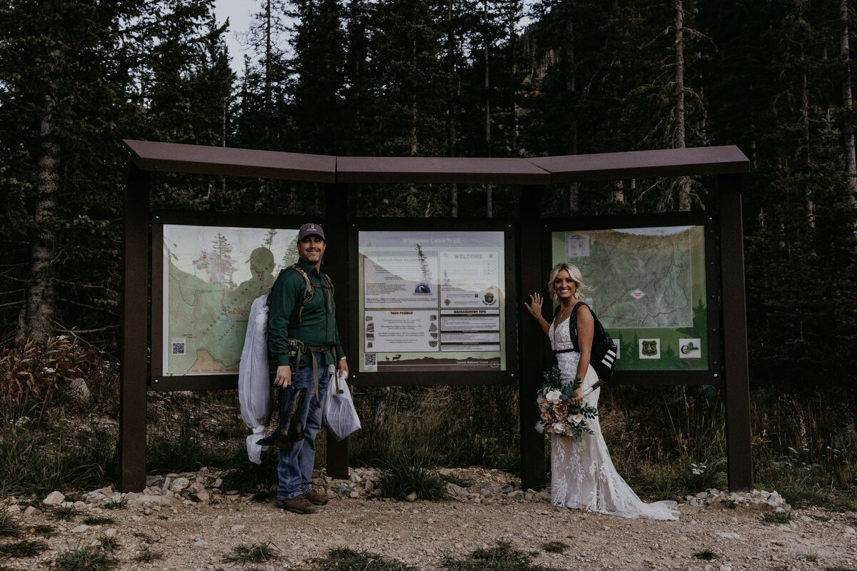 williams-lake-trailhead-elopement-taos-ski-valley-44
