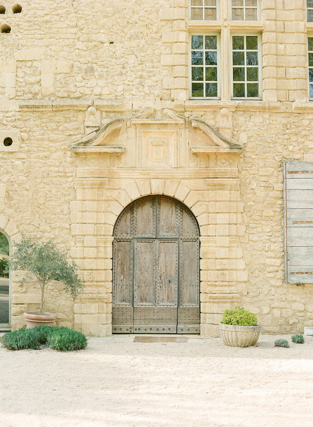 Jennifer Fox Weddings English speaking wedding planning & design agency in France crafting refined and bespoke weddings and celebrations Provence, Paris and destination Portfolio_©_Oliver_Fly_Photography_4