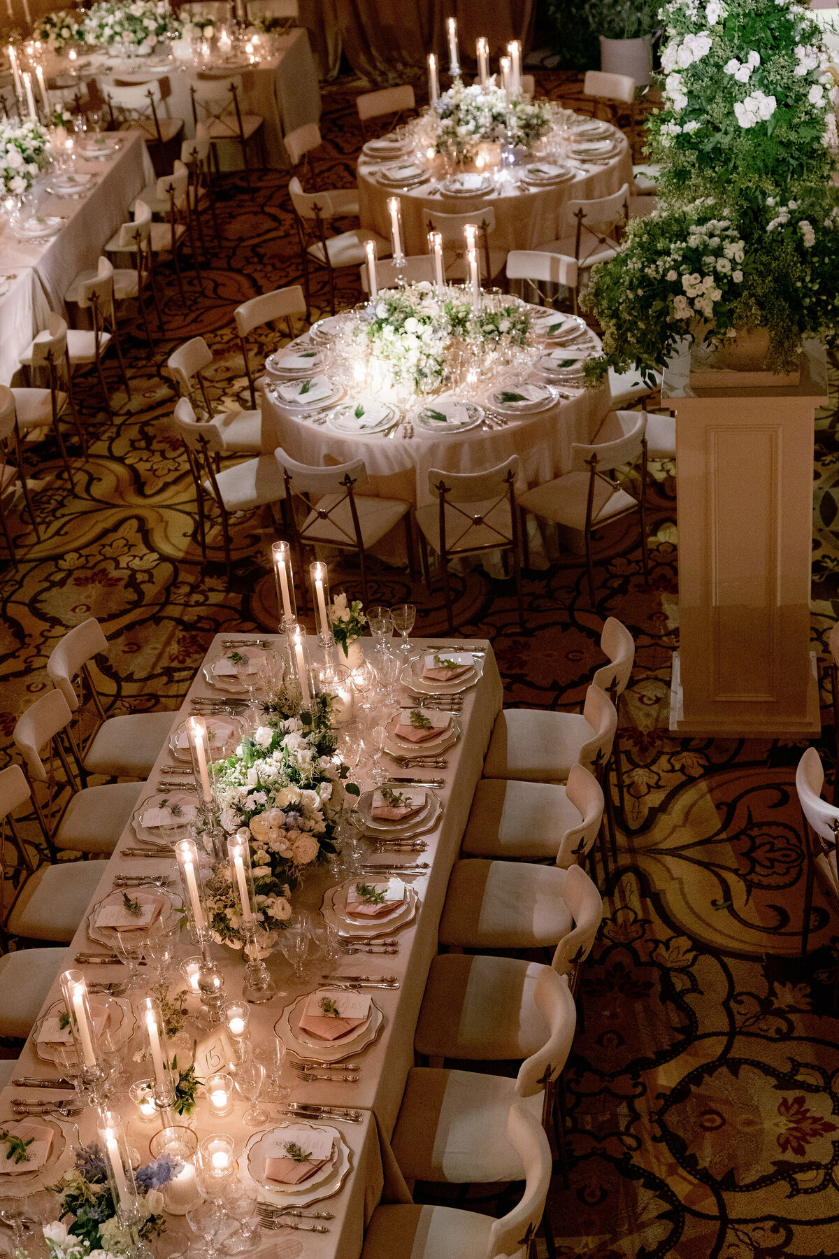 Overview pictures of tables at wedding reception. 